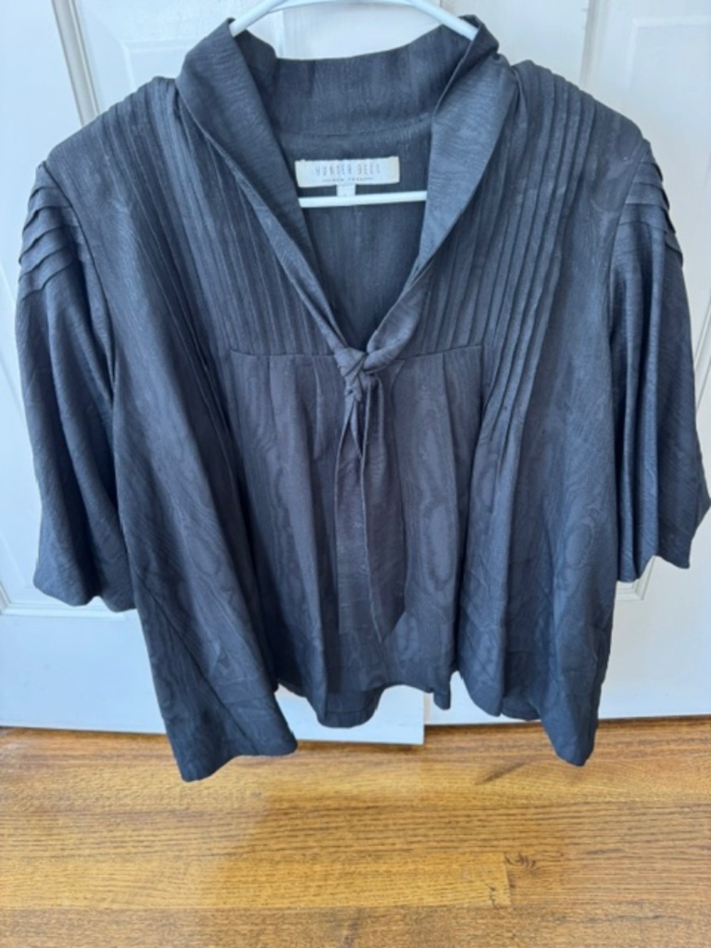 Hunter Bell top size Large